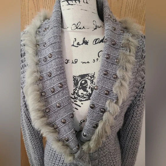 Sioni Long Studded Wool Blend Rabbit Fur Trim Cozy Knit Cardigan Sweater - Picture 2 of 5